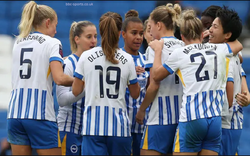 Female Footballers May Need Special Pitches to Reduce Injury Risks